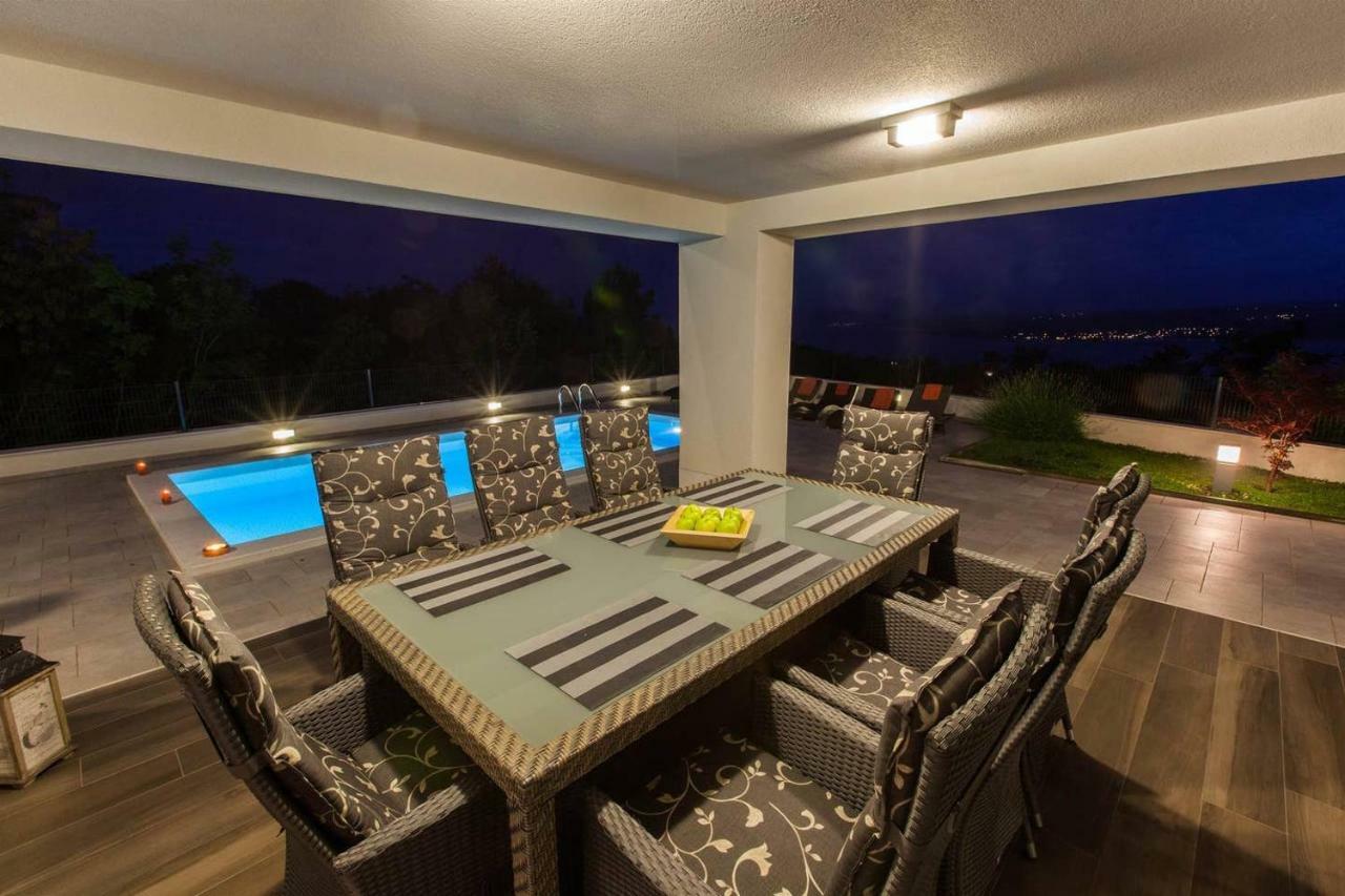 Villa Rina - Luxury Holiday Home Crikvenica Exterior photo