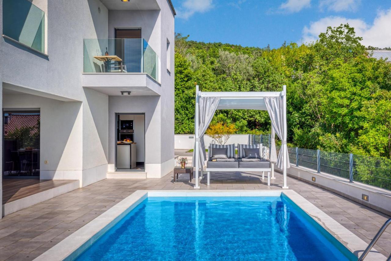 Villa Rina - Luxury Holiday Home Crikvenica Exterior photo